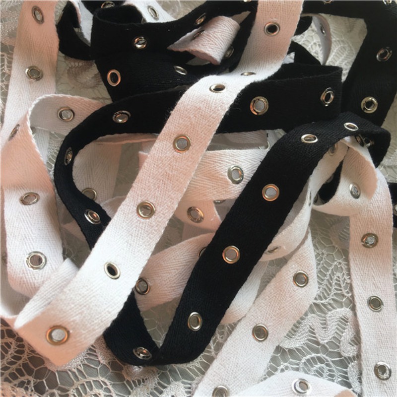สายรัดผ้าฝ้ายสีดำและสีขาวพร้อม - Sewing Eyelet Fabric บทวิจารณ์และราคา