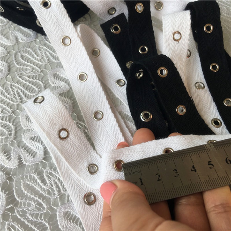สายรัดผ้าฝ้ายสีดำและสีขาวพร้อม - Sewing Eyelet Fabric บทวิจารณ์และราคา